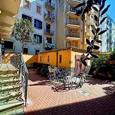 Charming Ringhiera House In The Heart Of Milan Lägenhet Exteriör bild